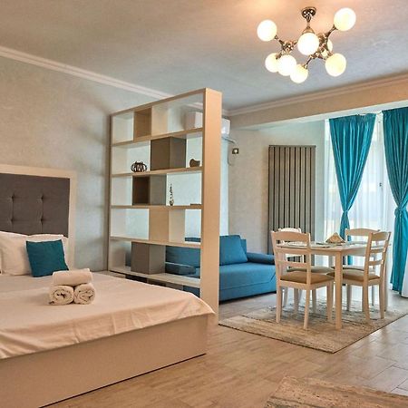 Moonlight Studio - Spa N Pools Beach Resort Mamaia Exterior photo