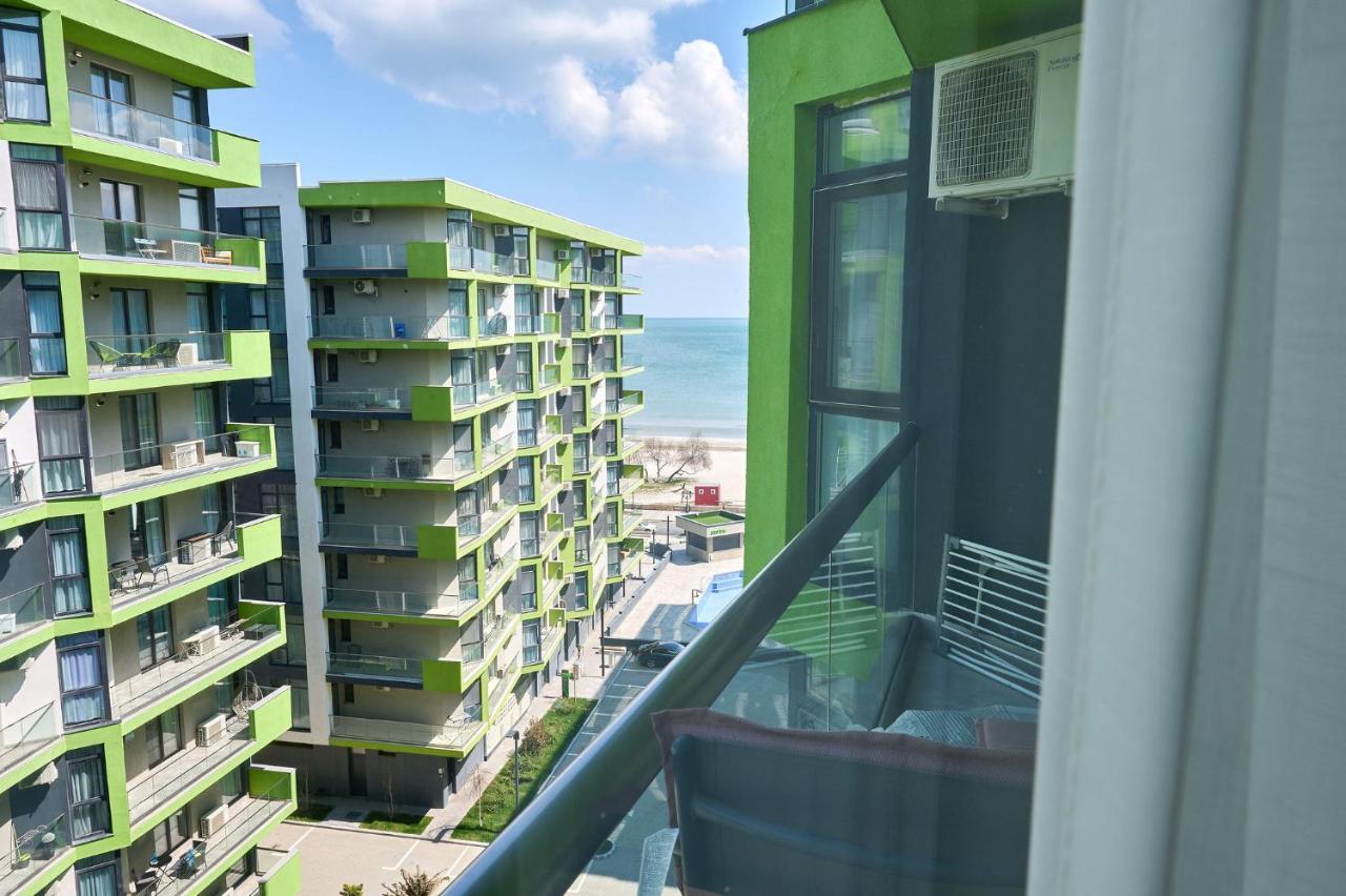 Moonlight Studio - Spa N Pools Beach Resort Mamaia Exterior photo